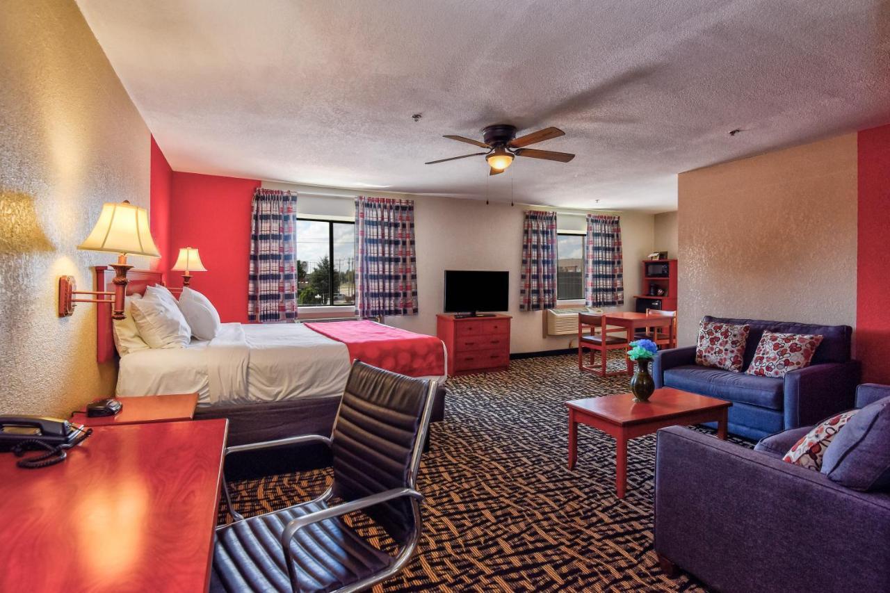 Ramada By Wyndham Oklahoma City Airport North Экстерьер фото