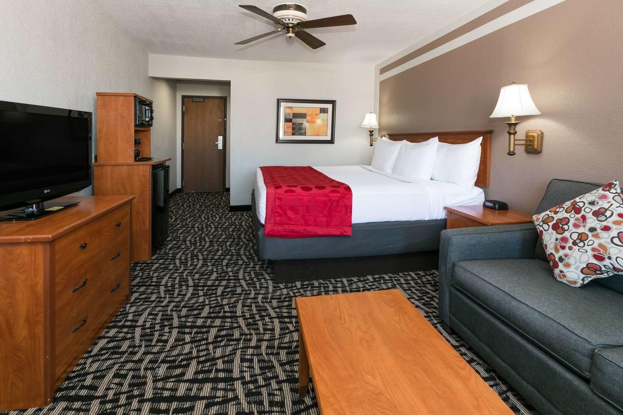 Ramada By Wyndham Oklahoma City Airport North Экстерьер фото